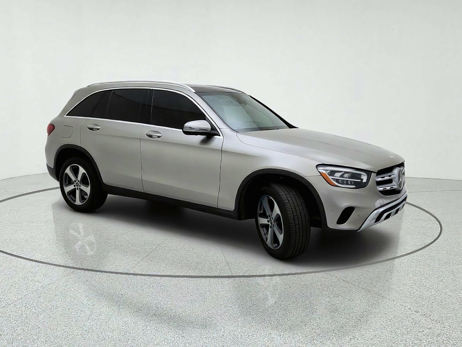 Certified 2021 Mercedes-Benz GLC 300 4MATIC w/ Driver Assistance Package image 5