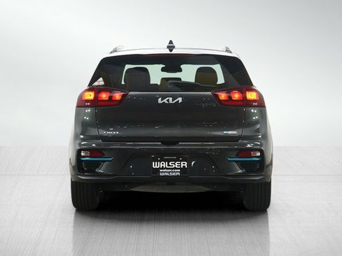 Used 2022 Kia Niro EX w/ Cold Weather Package image 4