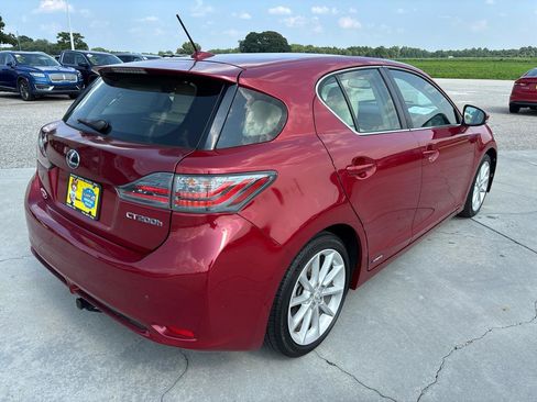 Used 2013 Lexus CT 200h w/ Premium Pkg w/Backup Camera FWD image 4
