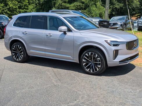 Certified 2026 Volvo XC90 B6 Plus w/ Protection Package Premier AWD/4WD image 8