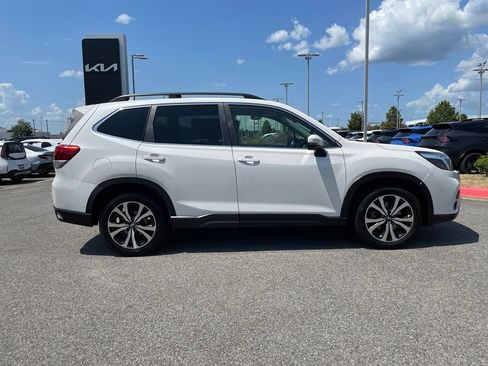 Used 2021 Subaru Forester Limited AWD/4WD image 9