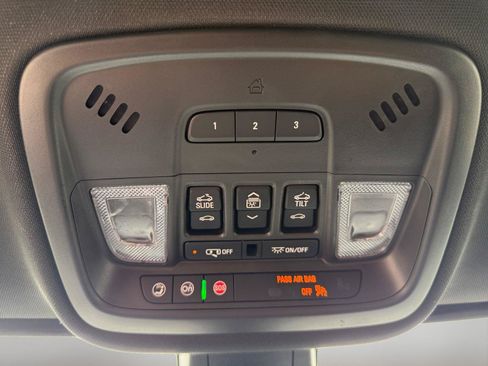 Used 2024 Chevrolet Traverse RS AWD/4WD image 18