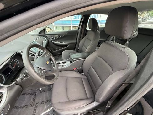 Used 2023 Chevrolet Malibu LT w/ Driver Confidence Package FWD image 7