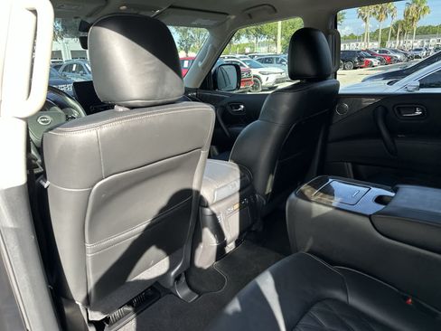 Used 2024 Nissan Armada Platinum w/ Captain's Chairs Package RWD image 18