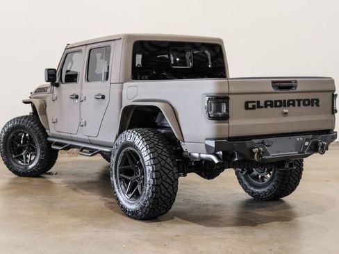 Used 2025 Jeep Gladiator Rubicon w/ Safety Group image 45