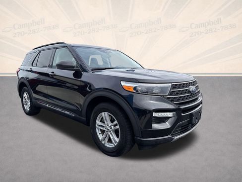 Used 2023 Ford Explorer XLT w/ Equipment Group 202A image 8