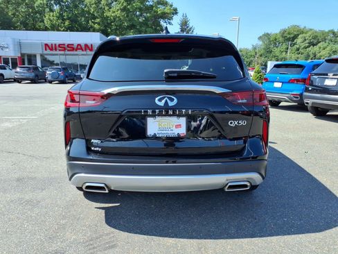 Used 2023 INFINITI QX50 Luxe w/ Accent Package AWD/4WD image 6