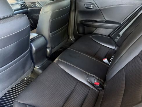 Used 2017 Honda Accord Sport image 4
