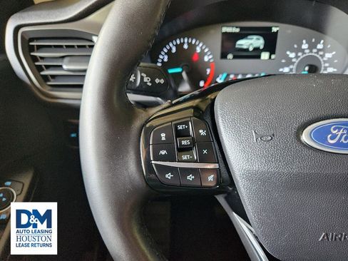 Used 2022 Ford Escape SE w/ SE Sport Appearance Package FWD image 35