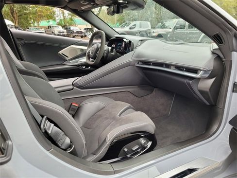 Used 2024 Chevrolet Corvette Stingray Preferred Cpe w/ 2LT image 22