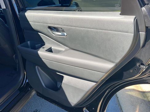 New 2026 Nissan Pathfinder SL FWD image 16