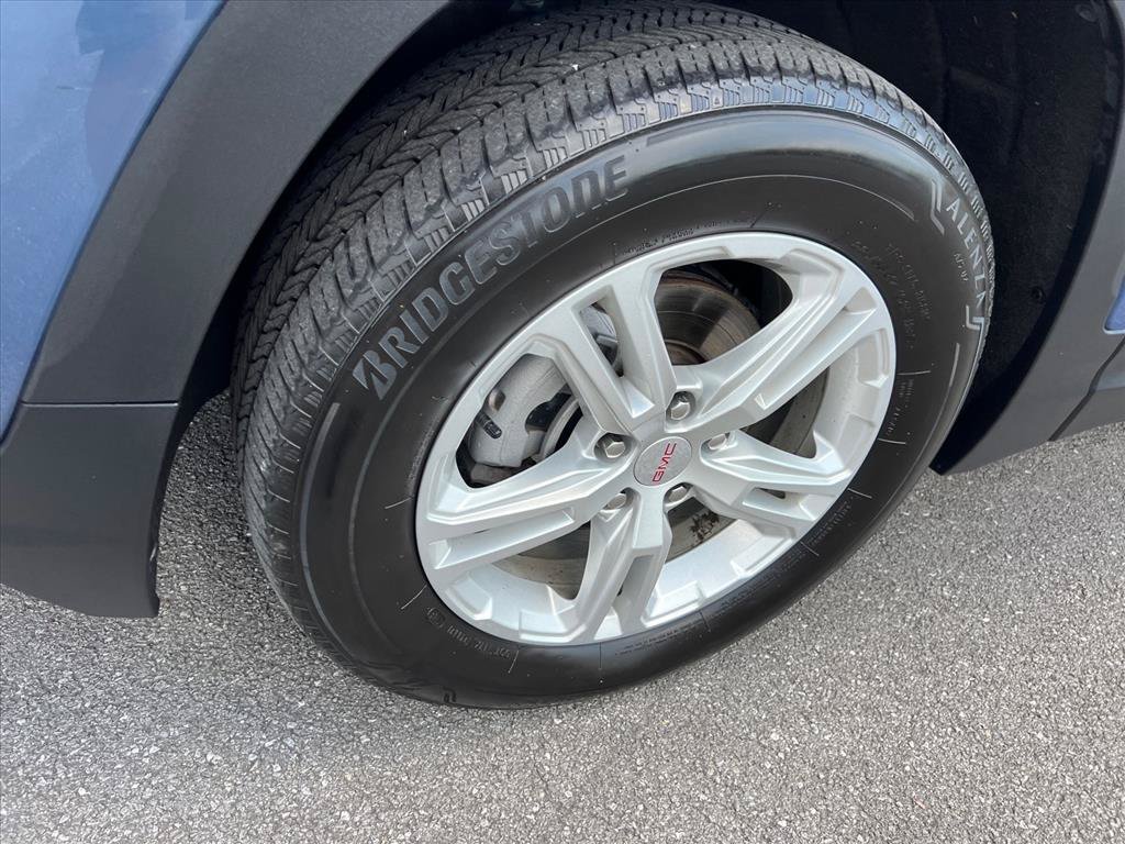 Used 2024 GMC Terrain SLE AWD/4WD image 10