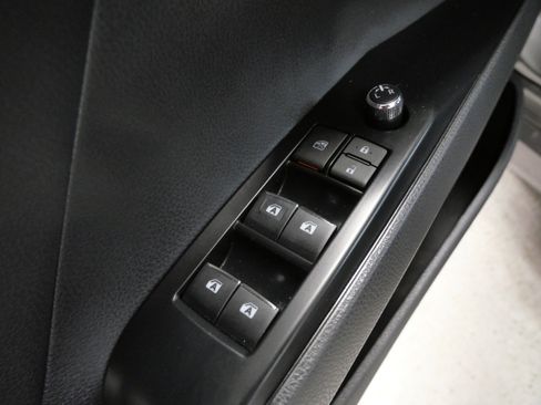 Certified 2020 Toyota Camry XLE image 20