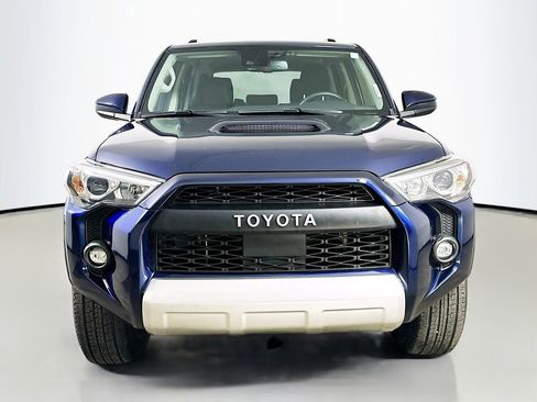 Used 2022 Toyota 4Runner TRD Off-Road AWD/4WD image 2
