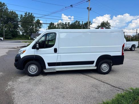 Used 2025 RAM ProMaster 2500 w/ U-Haul Equipment Group FWD image 6