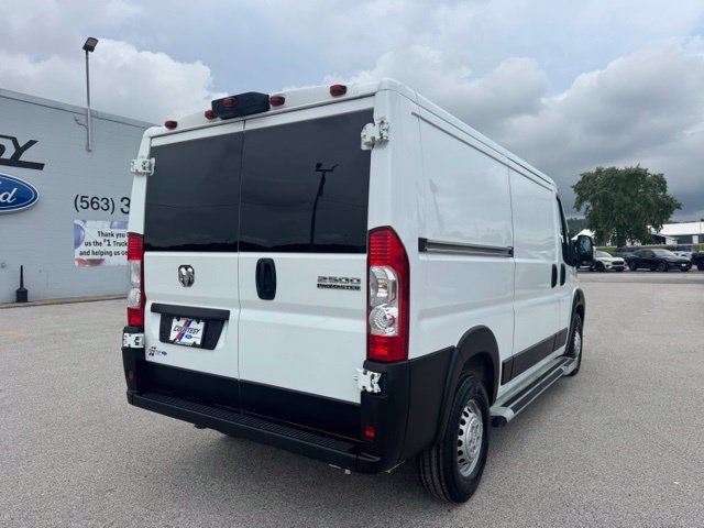 Used 2025 RAM ProMaster 2500 w/ U-Haul Equipment Group FWD image 5