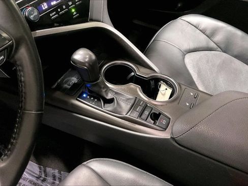 Used 2024 Toyota Camry XSE FWD image 17