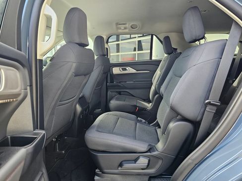 Used 2026 Ford Explorer Active AWD/4WD image 17
