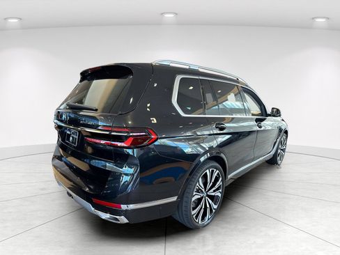 New 2027 BMW X7 xDrive40i w/ Premium Package AWD/4WD image 5