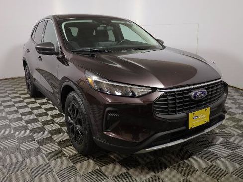Certified 2023 Ford Escape Active w/ Tech Pack #1 AWD/4WD image 4