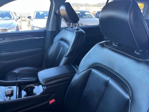 Used 2023 Jeep Grand Cherokee L Limited image 37