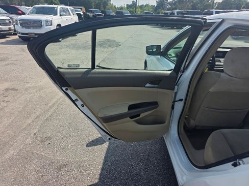 Used 2009 Honda Accord LX image 8