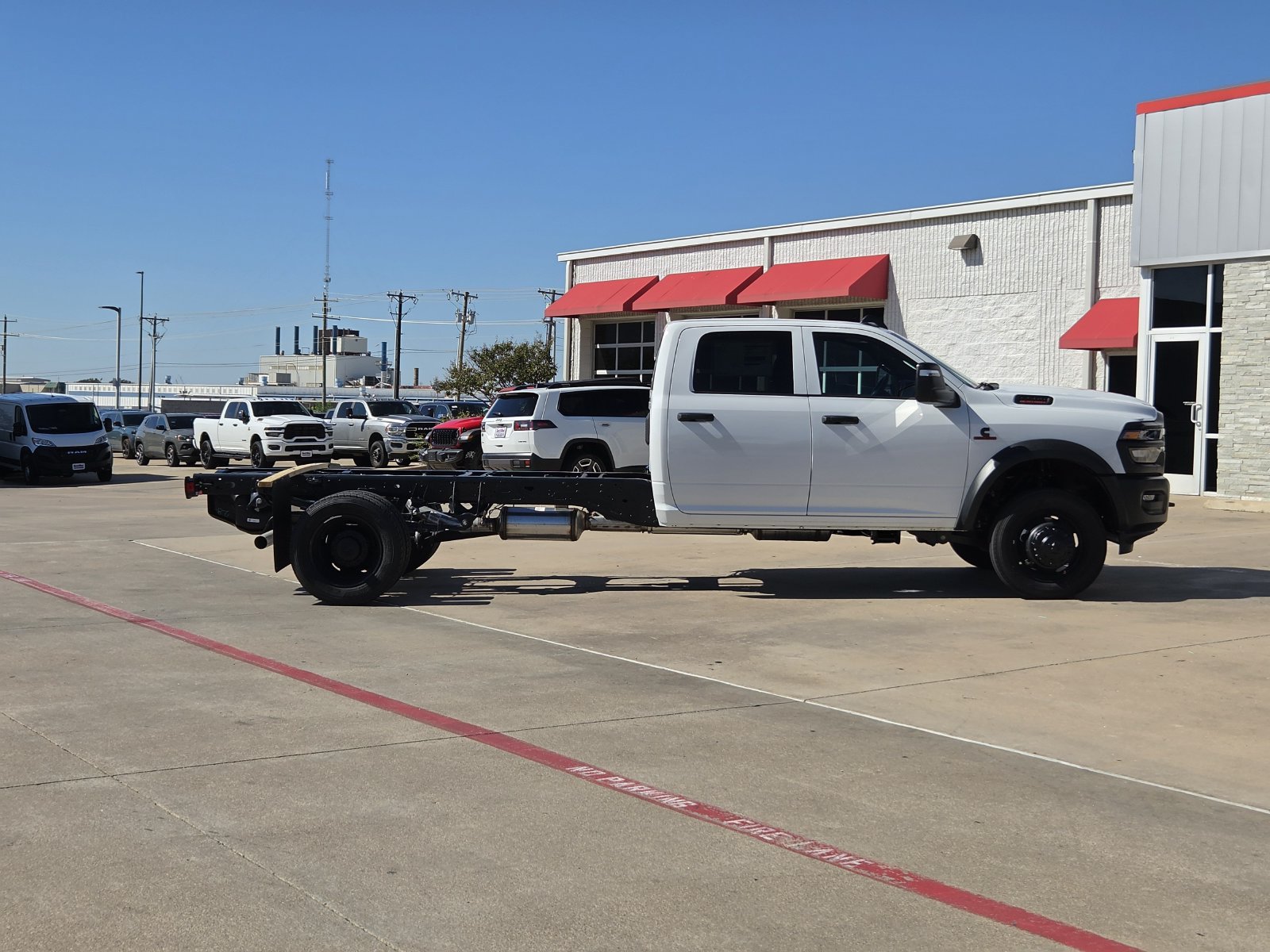 New 2027 RAM 5500 Tradesman AWD/4WD image 7