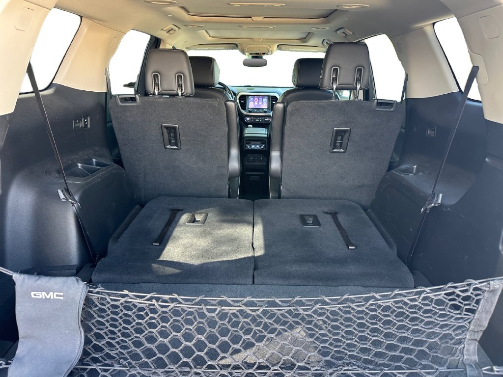 Used 2019 GMC Acadia Denali w/ Technology Package FWD image 23