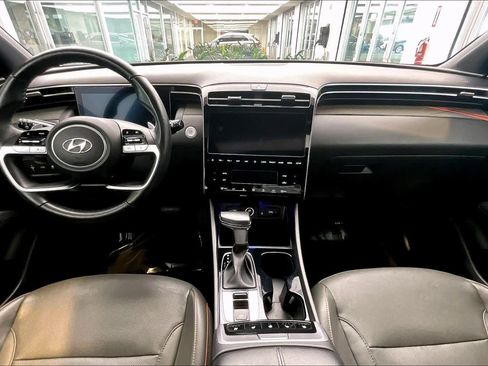 Used 2023 Hyundai Santa Cruz Limited w/ Winter Package image 15