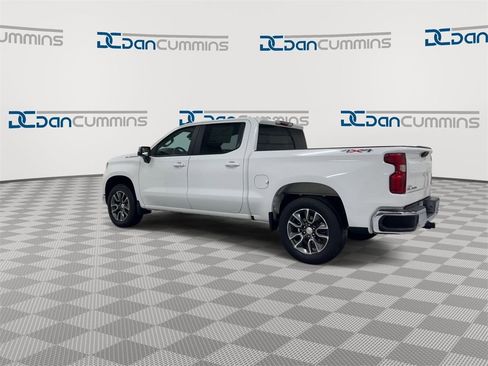 Used 2025 Chevrolet Silverado 1500 LT image 6
