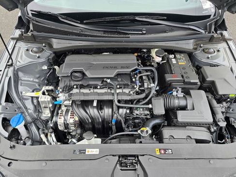 New 2026 Hyundai Elantra SE FWD image 11