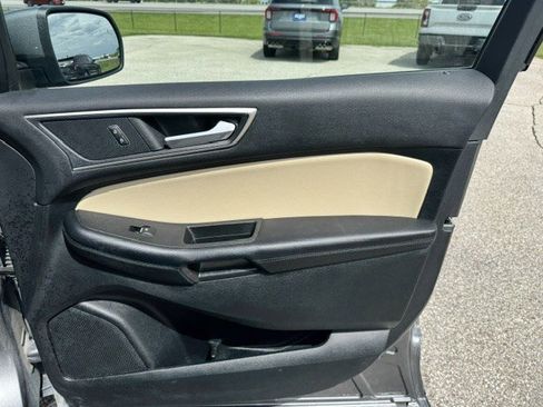 Used 2022 Ford Edge SEL AWD/4WD image 32