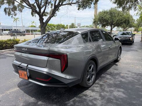 Used 2025 Kia K4 FWD image 7