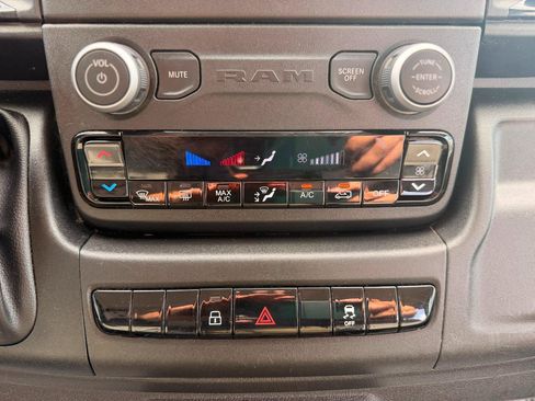 Used 2025 RAM ProMaster 3500 w/ Convenience Group FWD image 15
