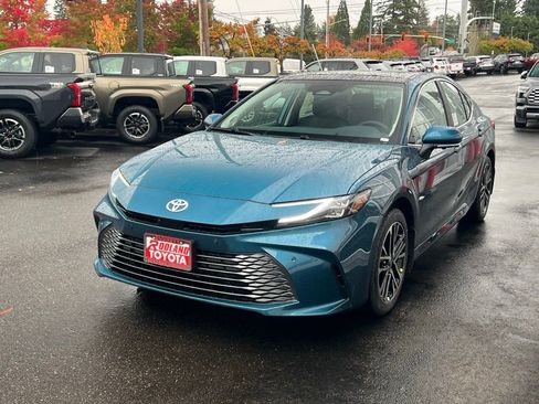 New 2026 Toyota Camry XLE AWD/4WD image 4