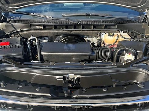 Used 2023 GMC Yukon SLT image 12