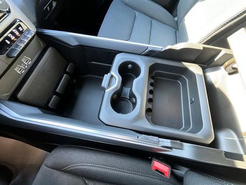 New 2026 RAM 1500 4x4 Crew Cab image 30