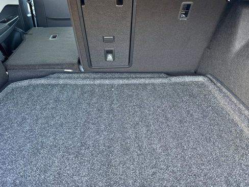 New 2026 Volkswagen Taos SEL image 14