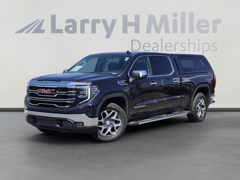 Used 2023 GMC Sierra 1500 SLT w/ SLT Premium Package image 1
