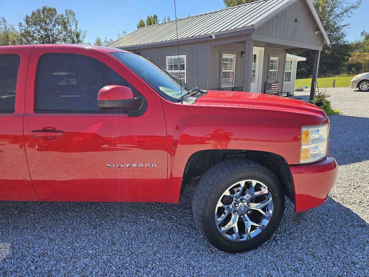 Used 2013 Chevrolet Silverado 1500 LTZ w/ Suspension Package, Off-Road AWD/4WD image 13