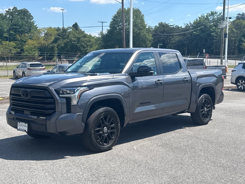 Used 2024 Toyota Tundra Limited AWD/4WD image 5