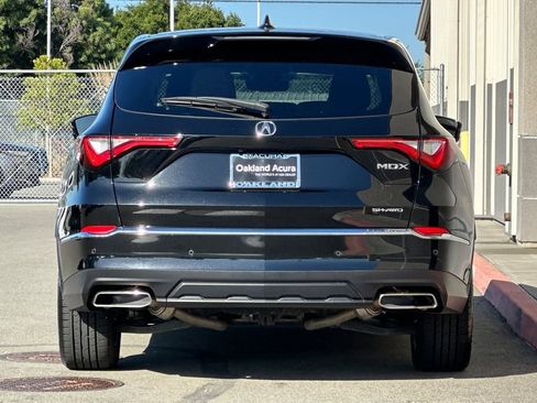 Certified 2023 Acura MDX SH-AWD w/ Technology Package image 6