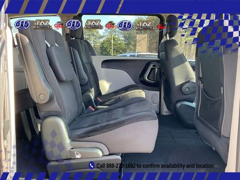 Used 2017 Dodge Grand Caravan SE w/ Power Window Group image 12