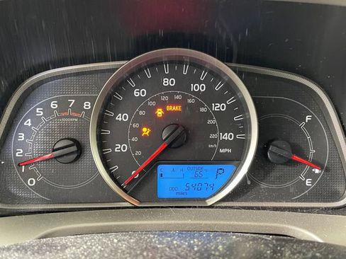 Used 2015 Toyota RAV4 XLE AWD/4WD image 5