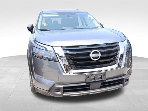 Used 2025 Nissan Pathfinder SV AWD/4WD image 7
