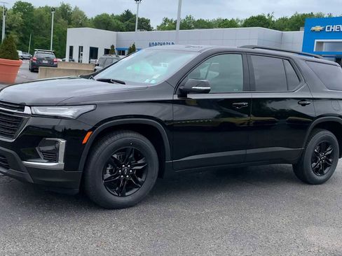 Certified 2023 Chevrolet Traverse LT w/ Midnight/Sport Edition AWD/4WD image 4