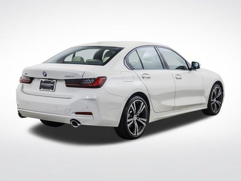 Used 2023 BMW 330i xDrive Sedan w/ Premium Package AWD/4WD image 5