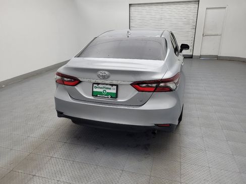 Used 2022 Toyota Camry LE FWD image 7