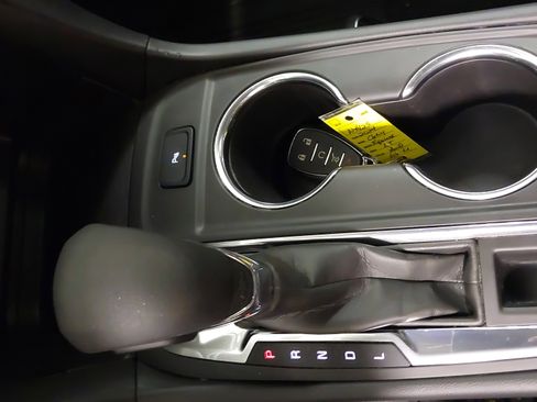 Used 2024 Chevrolet Equinox LT image 21