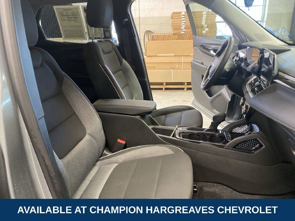 Used 2026 Chevrolet TrailBlazer LT AWD/4WD image 36